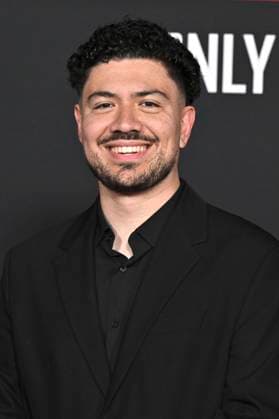 Matthew Arroyave at the premiere of the movie Predator Badlands at the TCL Chinese Theater Los Angeles, 03 11 2025 Foto:xD.xStarbuckx xFuturexImagex predator_5126