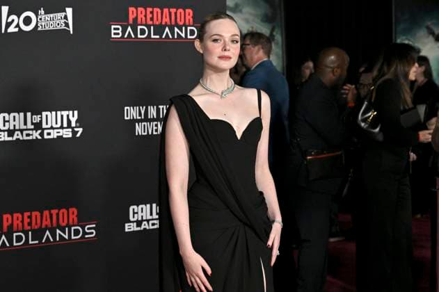 Elle Fanning at the premiere of the movie Predator Badlands at the TCL Chinese Theater Los Angeles, 03 11 2025 Foto:xD.xStarbuckx xFuturexImagex predator_5222