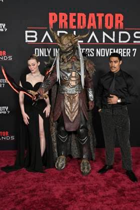 Elle Fanning and Dimitrius Schuster Koloamatangi at the premiere of the movie Predator Badlands at the TCL Chinese Theater Los Angeles, 03 11 2025 Foto:xD.xStarbuckx xFuturexImagex predator_5241