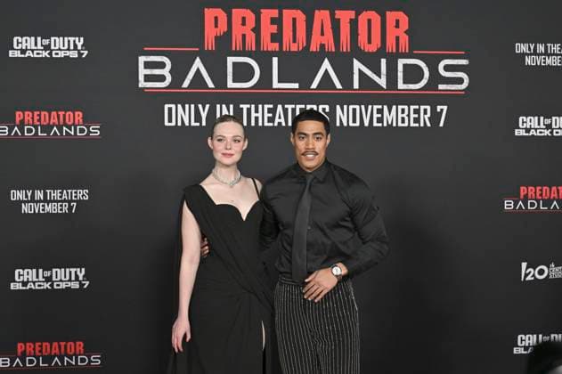 Elle Fanning and Dimitrius Schuster Koloamatangi at the premiere of the movie Predator Badlands at the TCL Chinese Theater Los Angeles, 03 11 2025 Foto:xD.xStarbuckx xFuturexImagex predator_5250
