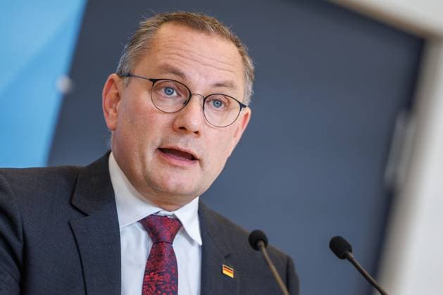 Statement AfD Tino Chrupalla AfD , at a statement of the AfD on 04 11 25 in Berlin Berlin Germany Reichstag