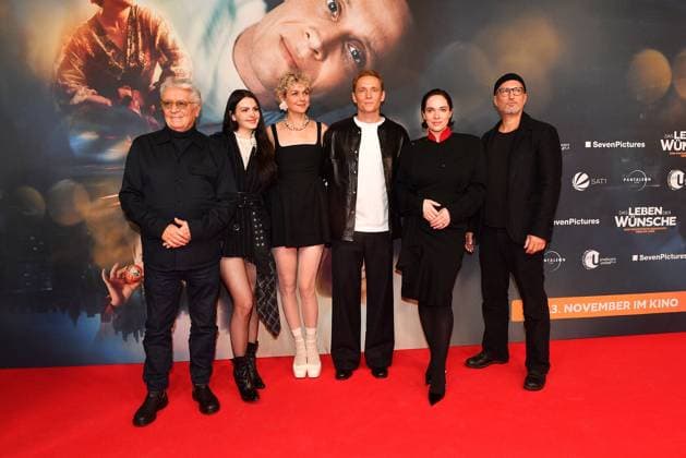 Henry Huebchen, Ruby O Fee, Luise Heyer, Matthias Schweighoefer, Verena Altenberger and Benno Fuermann at the Das Leben der Wuensche film premiere on 4 11 2025 at the Mathaeser Filmpalast in Munich Matthias Schweighoefers Das Leben der Wuensche film premiere in Munich