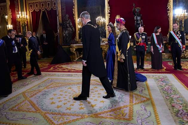 November 4, 2025, Madrid, Madrid, Spain: KING FELIPE VI of Spain and QUEEN LETIZIA of Spain welcomed His Majesty HAITHAM BIN TARIQ, Sultan of Oman, to a gala dinner Madrid Spain - ZUMAc260 20251104_zep_c260_103 Copyright: xMikexChicorrox