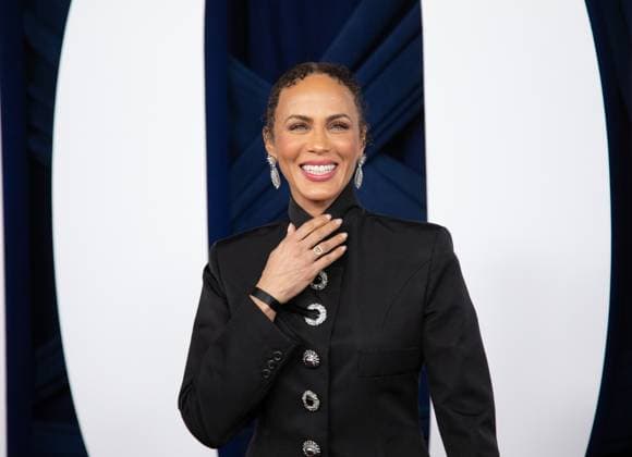 Nicole Ari Parker arrives on the red carpet for the Glamour Women of the Year Awards on Tuesday, November 4, 2025 at The Plaza Hotel in New York City.  NYP20251104598 SERENAxXUxNING