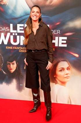 Viviane Geppert at the premiere of the movie Das Leben der Wünsche at Mathäser Filmpalast Munich, 04 11 2025 Foto:xD.xBedrosianx xFuturexImagex wuensche_5103