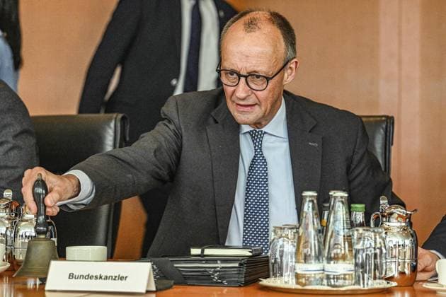 Meeting of the Federal Cabinet FOR EDITORIAL PURPOSES ONLY EDITORIAL USE ONLY p Meeting of the Federal Cabinet, Federal Chancellor Friedrich Merz CDU attends the meeting of the Federal Cabinet at the Federal Chancellery, photographed on October 22, 2025 in Berlin Berlin Berlin Berlin Copyright MaurizioxGambarini Copyright: MaurizioxGambarini doc82xko7fm1tvnryu8ie ,EDITORIAL USE ONLY Copyright: MaurizioxGambarini