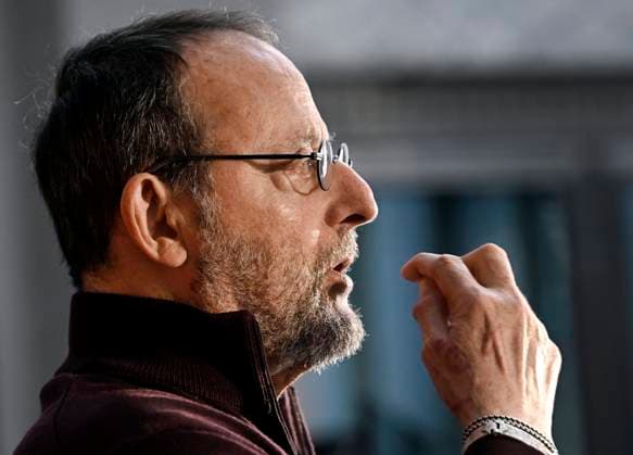 Actor Jean Reno present for the 10th edition of the Liège International Comedy Film Festival LIEGE, BELGIUM - NOVEMBER 05 : Inaugural press conference for the 10th edition of the Liège International Comedy Film Festival 2025, attended by actor Jean Reno, who is the guest of honour on November 5, 2025 in Liege, Belgium, 05 11 2025 Liege Belgium  Copyright: xDidierxLebrunx