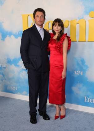 05 November 2025 - Los Angeles, California - Miles Teller, Elizabeth Olsen. Eternity Special Film Screening held at AMC Century City 15. Los Angeles USA - ZUMAa123 20251105_zaa_a123_063 Copyright: xADx
