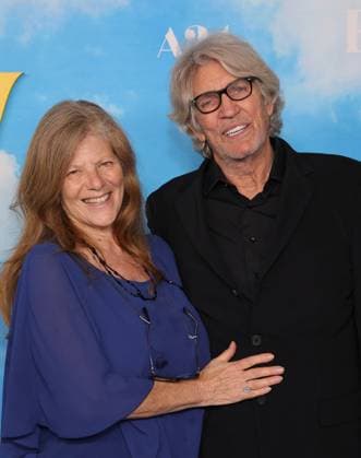 05 November 2025 - Los Angeles, California - Eliza Roberts, Eric Roberts. Eternity Special Film Screening held at AMC Century City 15. Los Angeles USA - ZUMAa123 20251105_zaa_a123_156 Copyright: xADx