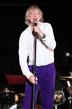 Helge Schneider live at a concert of his Ein Mann und seine Musik Tour in the Kuppelsaal Hanover, 05 11 2025 Foto:xR.xKeuntjex xFuturexImagex schneider_5111