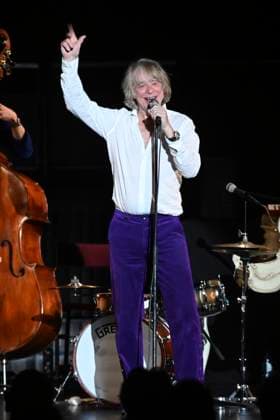 Helge Schneider live at a concert of his Ein Mann und seine Musik Tour in the Kuppelsaal Hanover, 05 11 2025 Foto:xR.xKeuntjex xFuturexImagex schneider_5123