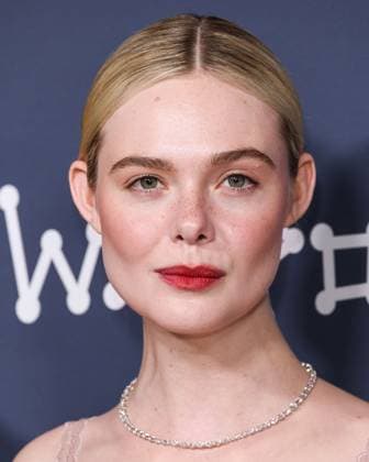 Los Angeles Premiere Of Neon s Sentimental Value American actress and singer Elle Fanning wearing a Fendi Couture dress and Cartier jewelry arrives at the Los Angeles Premiere Of Neon s Sentimental Value held at the DGA Theater Complex at The Directors Guild of America in Los Angeles, California, United States. DGA Theater Complex at The Directors Guild of America, Los Angeles, California, USA California United States  Copyright: xImagexPressxAgencyx originalFilename: collin-losangel251106_np1wg.jpg