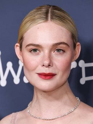 Los Angeles Premiere Of Neon s Sentimental Value American actress and singer Elle Fanning wearing a Fendi Couture dress and Cartier jewelry arrives at the Los Angeles Premiere Of Neon s Sentimental Value held at the DGA Theater Complex at The Directors Guild of America in Los Angeles, California, United States. DGA Theater Complex at The Directors Guild of America, Los Angeles, California, USA California United States  Copyright: xImagexPressxAgencyx originalFilename: collin-losangel251106_nph98.jpg