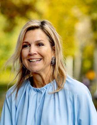 06-11-2025 Utrecht Queen Maxima visited the Enik Recovery College, a recovery academy for people who have personal experience with disruption due to mental health issues or addiction, in Utrecht. Â  Copyright: xPPEx