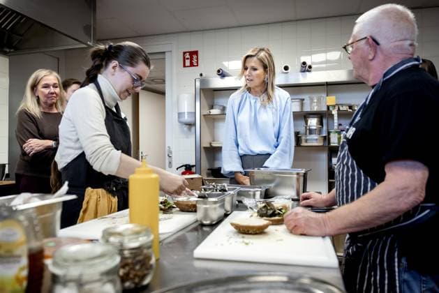 UTRECHT - Queen Maxima during a working visit to Enik Recovery College. This academy offers a learning environment and a meeting place for people who have personal experience with disruption due to mental health issues or addiction. ANP KOEN VAN WEEL netherlands out - belgium out  Copyright: xx x541384539x originalFilename: 541384539.jpg