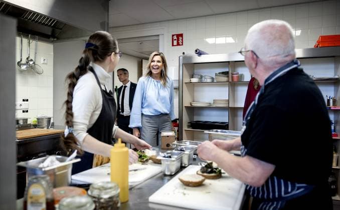 UTRECHT - Queen Maxima during a working visit to Enik Recovery College. This academy offers a learning environment and a meeting place for people who have personal experience with disruption due to mental health issues or addiction. ANP KOEN VAN WEEL netherlands out - belgium out  Copyright: xx x541384577x originalFilename: 541384577.jpg