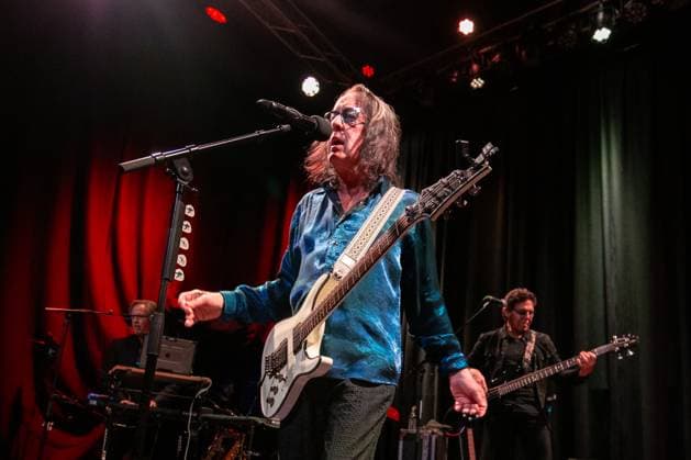 Todd Rundgren live in Oslo, Norway Oslo, Norway. 05th, November 2025. The American singer, songwriter and musician Todd Rundgren performs a live concert at Cosmopolite in Oslo. Norway, Oslo  Copyright: xGonzalesxPhoto Per-OttoxOppix
