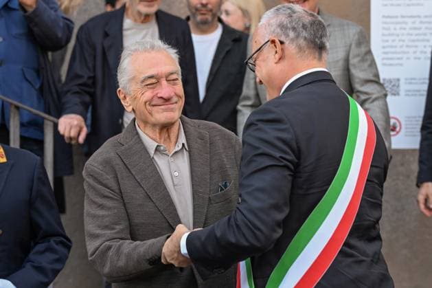 November 6, 2025, Roma, Rome, Italia: Robert De Niro arrived in the capital today for a two-day celebration combining cinema, culture, and luxury hospitality. Pictured is the actor at the Capitoline Hill, where he will receive an official award the Capitoline Wolf. Pictured is Robert De Niro with Rome Mayor Roberto Gualtieri on Nov 6th 2025 Roma Italia  - ZUMAa289 20251106_zia_a289_130 Copyright: xMariaxLauraxAntonelli Agfx
