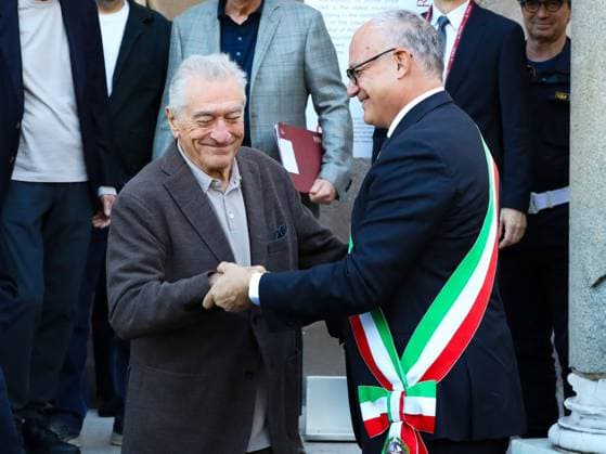 Robert De Niro Recieves The Capitoline Wolf - Rome Rome, Robert De Niro receives the Capitoline Wolf from Mayor Roberto Gualtieri, in Rome, Italy on November 6, 2025. Photo by Giandomenico D Angelo IPA ABACAPRESS.COM Rome Italy  Copyright: xIPA ABACAx