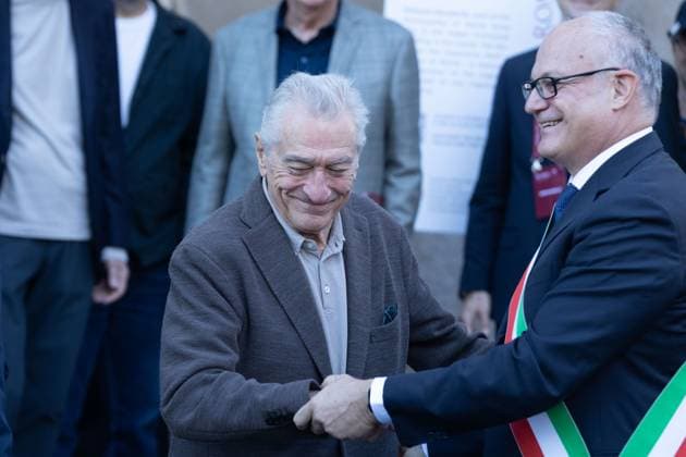 Rome, Italy: Actor Robert De Niro with Mayor Roberto Gualtieri at the Campidoglio in Rome. Rome Italy  - ZUMAp169 20251106_zea_p169_333 Copyright: xMatteoxNardonex