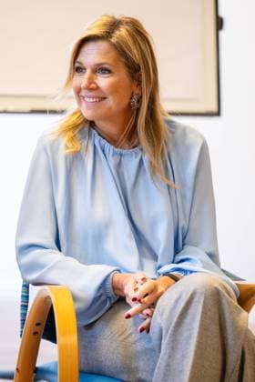 Queen Maxima visits Enik Recovery College. Utrecht, the Netherlands. 06 Nov 2025 Queen Maxima during a working visit to the Enik Recovery College in Utrecht. Utrecht The Netherlands  Copyright: xMischaxSchoemakerx