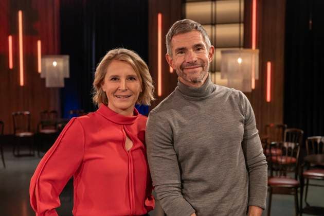 Kölner Treff on November 06, 2025 In the picture the host duo of the talk show Susan Link and Micky Beisenherz Both interview their guests in their own way on both sides Cologne North Rhine-Westphalia Germany