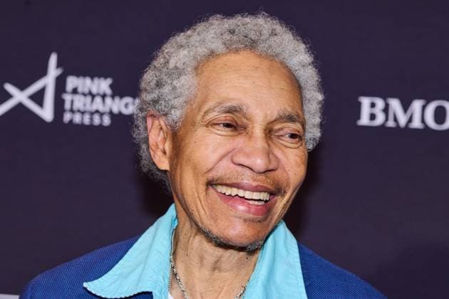 November 6, 2025, Toronto, On, Canada: Beverly Glenn-Copeland walks the red carpet at the 2025 PTP Pink Awards in Toronto, on Thursday, Nov. 6, 2025. Toronto Canada  - ZUMAc35_ 20251106_zaf_c35_183 Copyright: xSammyxKoganx