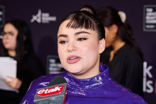 November 6, 2025, Toronto, On, Canada: Actress Devery Jacobs walks the red carpet at the 2025 PTP Pink Awards in Toronto, on Thursday, Nov. 6, 2025. Toronto Canada  - ZUMAc35_ 20251106_zaf_c35_222 Copyright: xSammyxKoganx