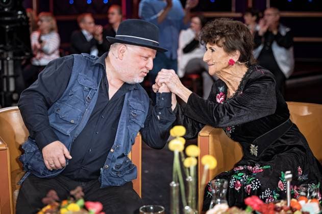 MDR Riverboat actor Axel Prahl and singer and yodeler Susi Schuster on the occasion of the recording of the MDR talk show Riverboat on 06 11 2025 at Mediacity Leipzig 20251106SFL0006