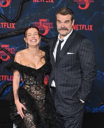 ˜Stranger Things 5™ World Premiere Millie Bobby Brown and David Harbour arriving to the Stranger Things 5™ world premiere held at the TCL Chinese Theatre on November 6, 2025 in Hollywood, Ca. Hollywood TCL Chinese Theatre California USA Copyright: xLISAxOConnor xAFF-USA.COMx