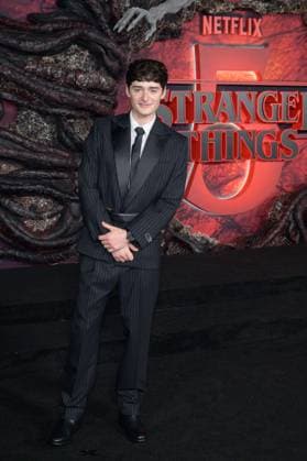 Stranger Things 5 Premiere - Los Angeles, USA LOS ANGELES, USA. November 06, 2025: Noah Schnapp at the premiere for Netflix s Stranger Things 5 at the TCL Chinese Theatre. Los Angeles CA USA  Copyright: xPaulxSmith Featureflashx