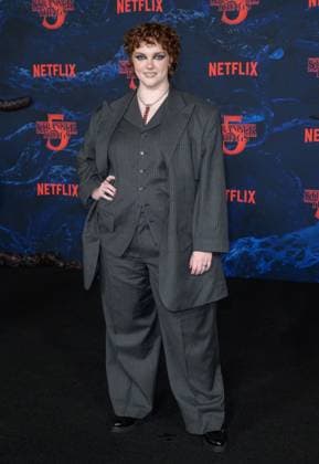 Stranger Things 5 Premiere - Los Angeles, USA LOS ANGELES, USA. November 06, 2025: Shannon Purser at the premiere for Netflix s Stranger Things 5 at the TCL Chinese Theatre. Los Angeles CA USA  Copyright: xPaulxSmith Featureflashx