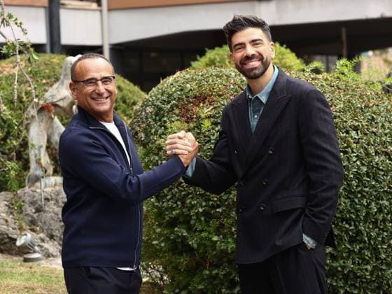 Rome, Italy: Rome, Rai headquarters formerly in Teulada, photocall for the TV show Sanremo Giovani. Pictured: Carlo Conti, Gianluca Gazzoli Rome Italy  - ZUMAp169 20251107_zea_p169_243 Copyright: xMarcoxProvvisionatox