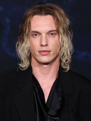 Los Angeles Premiere Of Netflix s Stranger Things Season 5 HOLLYWOOD, LOS ANGELES, CALIFORNIA, USA - NOVEMBER 06: Jamie Campbell Bower arrives at the Los Angeles Premiere Of Netflix s Stranger Things Season 5 held at the TCL Chinese Theatre IMAX on November 6, 2025 in Hollywood, Los Angeles, California, United States., Credit:Xavier Collin Avalon United States, California, Hollywood, TCL Chinese Theatre IMAX  Copyright: xXavierxCollinx xAvalonx 1050958295