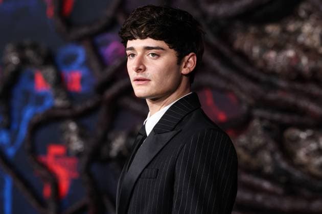 Los Angeles Premiere Of Netflix s Stranger Things Season 5 HOLLYWOOD, LOS ANGELES, CALIFORNIA, USA - NOVEMBER 06: Noah Schnapp wearing Balmain and a Hublot timepiece arrives at the Los Angeles Premiere Of Netflix s Stranger Things Season 5 held at the TCL Chinese Theatre IMAX on November 6, 2025 in Hollywood, Los Angeles, California, United States., Credit:Xavier Collin Avalon United States, California, Hollywood, TCL Chinese Theatre IMAX  Copyright: xXavierxCollinx xAvalonx 1050961871