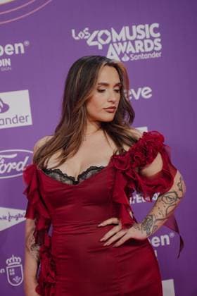 Photocall of Los40 Music Awards Santander 2025 in Valencia Singer Lia Kali during the photocall prior to the Los40 Music Awards Santander 2025, at the Roig Arena, on November 7, 2025, in Valencia, Comunidad Valenciana Spain This edition marks the 20th anniversary of the awards, considered one of the most important music events in Spain and internationally 07 NOVEMBER 2025 MUSIC FAMOUS SINGERS LOS 40 POSED PHOTOCALL Valencia Comunidad Valenciana Valencia Comunidad Valenciana Spain  Copyright: xJorgexGilx 7084241
