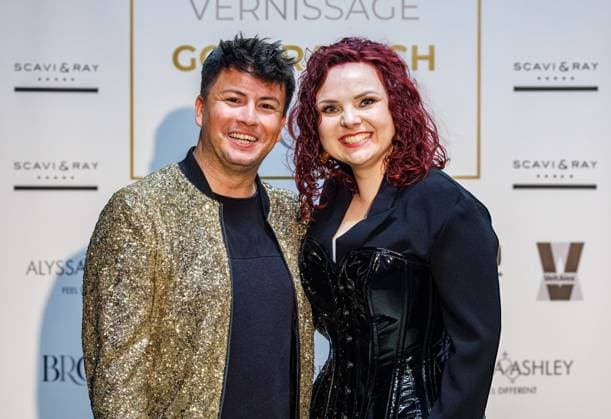 07 11 2025 Düsseldorf Vernissage GOLDRAUSCH by statement artist Svenja Bross at 0211 Studio Exhibition opening with a tribute to courage, strength and inner radiance Svenjas works invite you to rediscover your own strength and celebrate life in