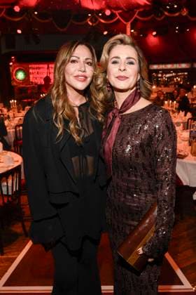abb Palazzo Simone Thomalla and Bettina Cramer as guests at the gala premiere of Kolja Kleeberg and Hans Peter Wodarz 17 Dinner Show Unikate at PALAZZO Spiegelpalast on 07 11 2025 in Berlin Berlin Germany