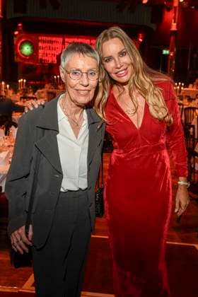 abb Palazzo Ulla Konnertz mother and Xenia Seeberg daughter as guests at the gala premiere of Kolja Kleeberg and Hans Peter Wodarz 17 Dinner Show Unikate at PALAZZO Spiegelpalast on 07 11 2025 in Berlin Berlin Germany
