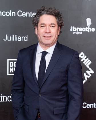 Premiere of El Canto de las Manos ( Song Of The Hands ) Gustavo Dudamel attends premiere of movie El Canto de las Manos ( Song Of The Hands ) at David Geffen Hall at Lincoln Center in New York, NY on November 7, 2025 New York New York United States Copyright: LevxRadin