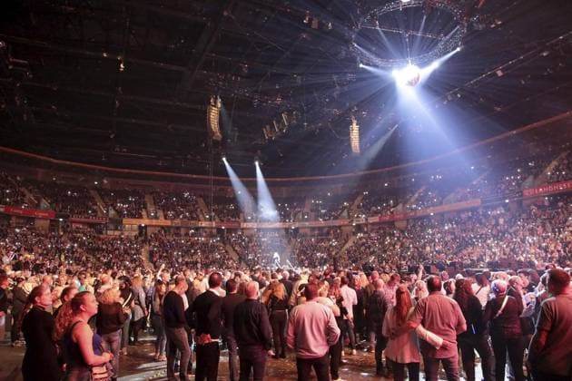 The Schlager Night of the Year 2025 in the Arena Oberhausen FOR EDITORIAL PURPOSES ONLY EDITORIAL USE ONLY p Schlager fans at the Schlager Night of the Year 2025 on Saturday, November 08, 2025 in the Arena Oberhausen Photo Frank Oppitz FUNKE Foto Services p Bun Deutschland NRW Oberhausen Copyright FrankxOppitz Copyright: FrankxOppitz doc836ffw35glvsphoil96 ,EDITORIAL USE ONLY Copyright: FrankxOppitz