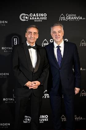 Premios Antenas de Oro Awards 2025 Familiar faces during the photocall prior to the presentation of the Antenas de Oro Awards, at the Casino de Aranjuez, on November 8, 2025, in Aranjuez, Madrid Spain The Federation of Spanish Radio and Television Associations has celebrated the 52nd edition of the Antena de Oro Awards, which recognize the work of the most relevant figures of the year in television, radio and media, which recognize the work of the most relevant figures of the year in television, radio and media 08 NOVEMBER 2025 GOLDEN ANTENAS AWARDS CASINO RADIO TELE MEDIA A Pé Aranjuez Madrid Aranjuez Madrid Madrid Espana  Copyright: xA.xPÃ rezxMecax 7087561