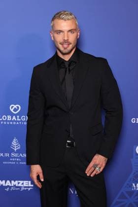 Paris Global Gift Gala - Paris Jonathan Jenvrin attends the Paris Global Gift Gala in Paris, France on Novmber 08, 2025. Photo by Jerome Domine ABACAPRESS.COM France  Copyright: xDominexJerome ABACAx