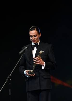 Gala of the Golden Antenna Awards 2025 Nieves Álvarez receives the Golden Antenna Award 2025, at the Casino de Aranjuez, on November 8, 2025, in Aranjuez, Madrid Spain The Federation of Spanish Radio and Television Associations has celebrated the 52nd edition of the Golden Antenna Awards, which recognize the most relevant work of the year in television, radio and media, which recognize the work of the most relevant figures of the year in television, radio and media GOLDEN ANTENAS AWARDS MATIAS PRATS TELEVISION RADIO Aranjuez Madrid Aranjuez Madrid Spain  Copyright: xFranciscoxGuerrax 7087857