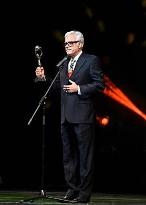 Gala of the Golden Antenna Awards 2025 Fernando de Haro receives the Golden Antenna Award 2025, at the Casino de Aranjuez, on November 8, 2025, in Aranjuez, Madrid Spain The Federation of Spanish Radio and Television Associations has celebrated the 52nd edition of the Golden Antenna Awards, which recognize the most relevant work of the year in television, radio and media, which recognize the work of the most relevant figures of the year in television, radio and media GOLDEN ANTENAS AWARDS MATIAS PRATS TELEVISION RADIO Aranjuez Madrid Aranjuez Madrid Spain  Copyright: xFranciscoxGuerrax 7087858