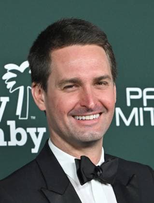 2025 Baby2Baby Gala Evan Spiegel arriving to the 2025 Baby2Baby Gala presented by Paul Mitchell at the Pacific Design Center on November 8, 2025 in West Hollywood, Ca. West Hollywood Pacific Design Center California USA Copyright: xLisaxOConnor xAFF-USA.COMx