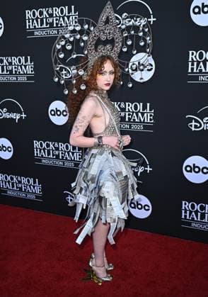 2025 Rock & Roll Hall of Fame Induction Ceremony Chappell Roan arriving to the 2025 Rock & Roll Hall of Fame Induction Ceremony held at the Peacock Theater on November 8, 2025 in Los Angeles, Ca. Los Angeles Peacock Theater California USA Copyright: xStarbuck AFF-USA.COMx