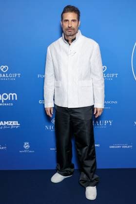 The Global Gift Gala at Four Seasons Hotel George V in Paris Gala Global Gift a l hotel Four Seasons George V a Paris Richard Orlinski 450500 2025 11 08 Paris France  Copyright: xSebastienxFremontx xStarfacex STAR_450500_050