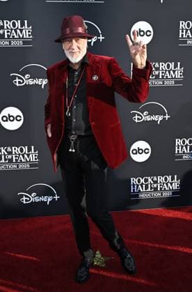 2025 Rock & Roll Hall of Fame Induction Ceremony Mick Fleetwood arriving to the 2025 Rock & Roll Hall of Fame Induction Ceremony held at the Peacock Theater on November 8, 2025 in Los Angeles, Ca. Los Angeles Peacock Theater California USA Copyright: xStarbuck AFF-USA.COMx