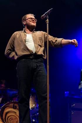 The Lathums perform at Co-Op Live Alex Moore of The Lathums performs at Co-Op Live, Manchester, 8th November 2025, Credit:Mike Gray Avalon  Copyright: xMikexGrayx xAvalonx 1051243224